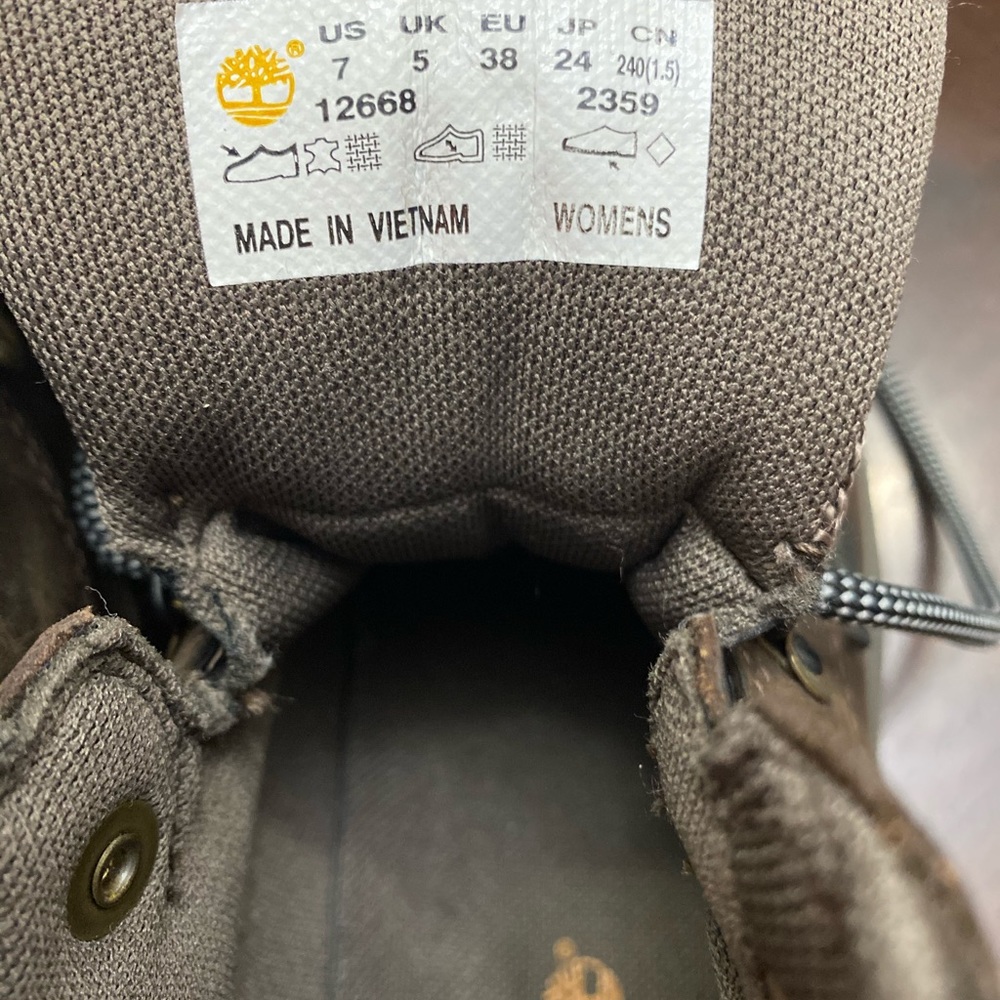 Timberland Boots - Picture 7 of 8